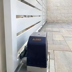 Aleko Slide Single Gate Opener 