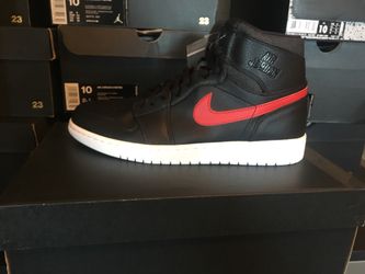 Jordan 1 retro high size 10 ds