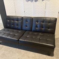 Black Futon 