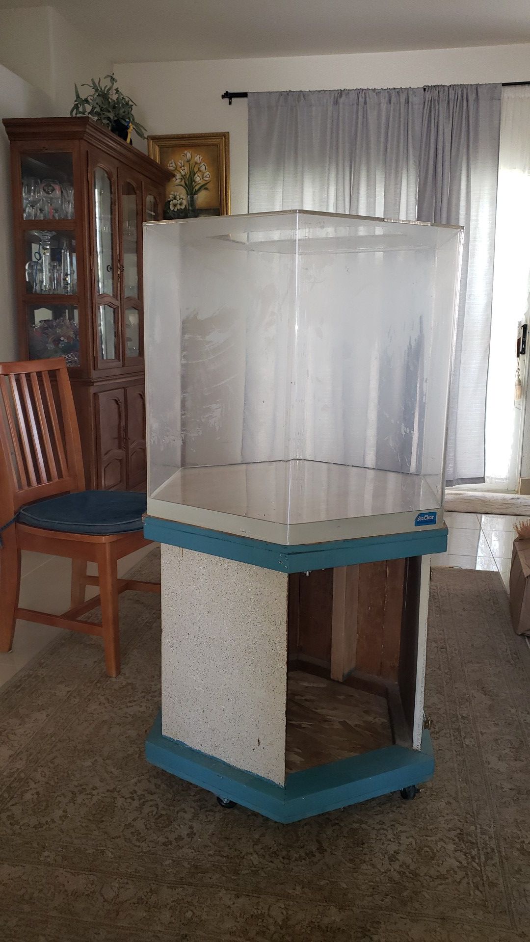 Fish tank with Stand