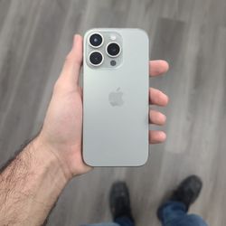 iPhone 15 Pro 128GB Unlocked No Face Id