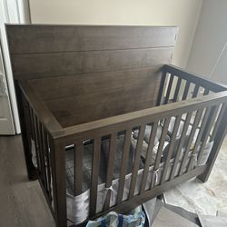 This Is A Barely Used All Real Wood Dovetail Crib / Toddler Bed 