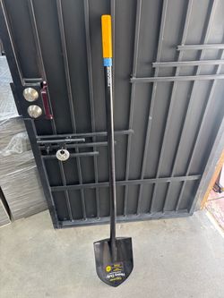 57 in. Long-handled Digging Shovel