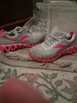 Running shoes reebok