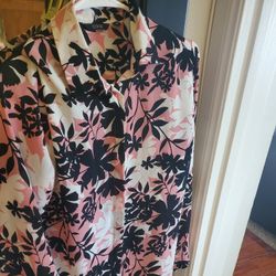 Iconic Ladies Dress Shirt Size 10
