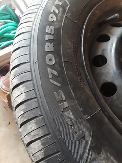 Tire new 215 70R15