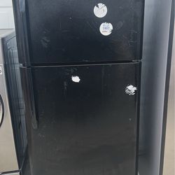 Frigidaire Refrigerator