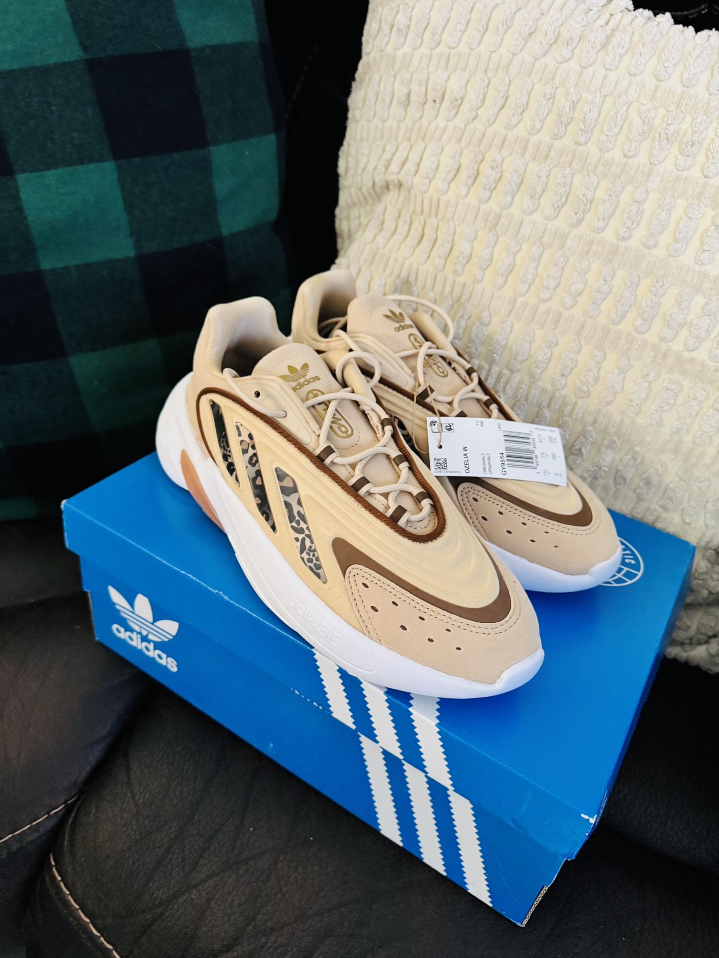 New Adidas Originals Women's Ozelia Magic Beje Fusion Shoes Sneakers Size US 9