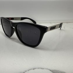Oakley Frogskin Polarized Sunglasses