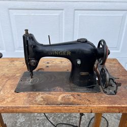 Vintage Singer Sewing Machine