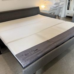 Crate & Barrel sofa  Couch bed king size DELIVERY AVAILABLE 