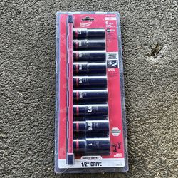 Milwaukee SHOCKWAVE Impact Duty 1/2 in. Drive SAE Deep Well Impact Socket Set (9-Piece)