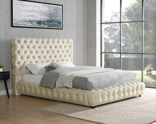Frame Queen Beige Velvet, Button tufted. Platform bed. New Especial price 