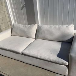 Utopia Couch