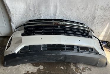 2021-2024 Chevy Tahoe Front Bumper Oem used