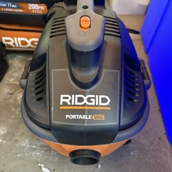 Rigid portable Vac kitt