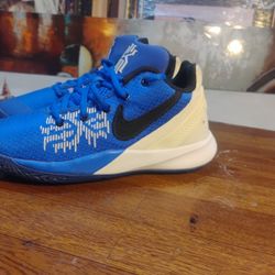 boys Nike size 3.5y $20