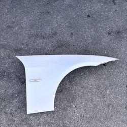 Fender BMW E90 passenger fender 3 series OEM (2006-11)