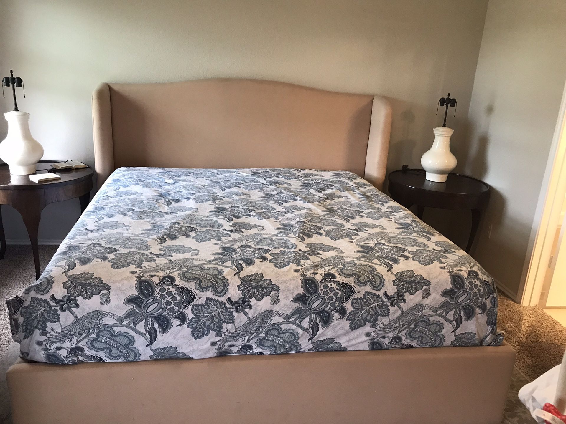 Restoration Hardware Westbury slipcovered bed *missing slipcover **