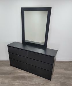 Dresser whit mirror . Modern stylish for your home ! - Juego de cuarto ¡ Estilo moderno para su hogar !