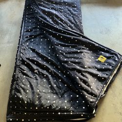 Sherpa Stretch™ Blanket, Black Dots / 10' x 10'