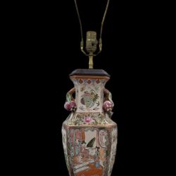 Chinese Export Rose Medallion Porcelain Urn Lamp 28in 