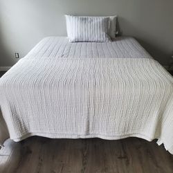 QUEEN SIZE BED WITH FRAME  AND MATTRESS 