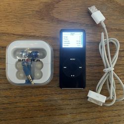 Apple Black iPod Nano 2GB, Blue Headphones With Case & Charger 