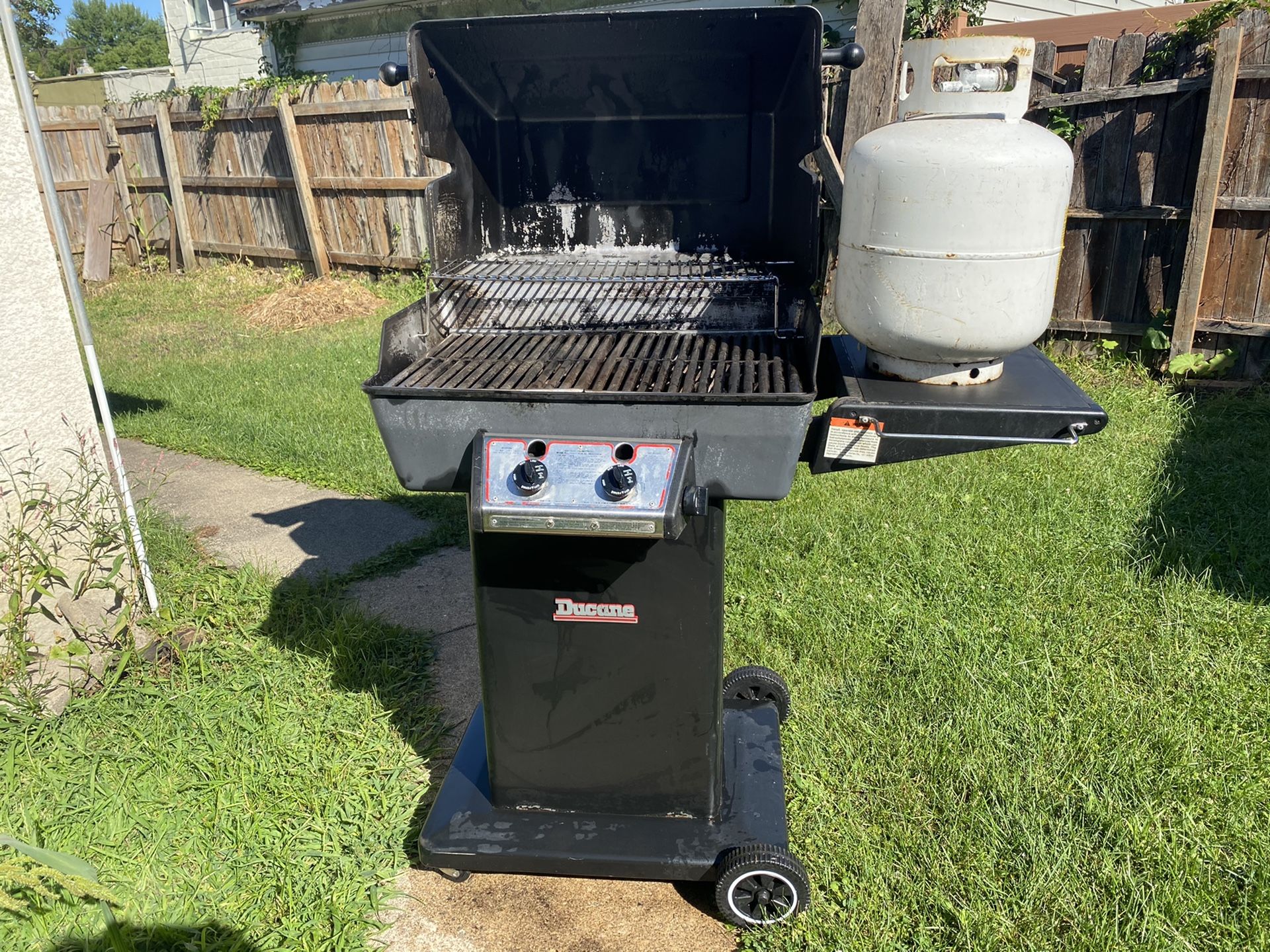 gas grill