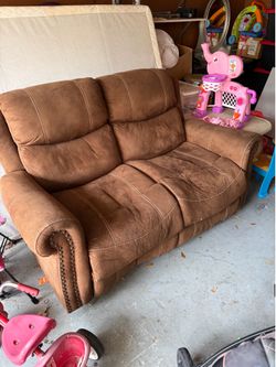 FREE Garage couch recliner