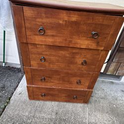 FREE DRAWER IT NEED FIXIT