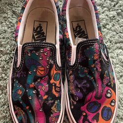 Vans Size 4 Men 5.5 Women