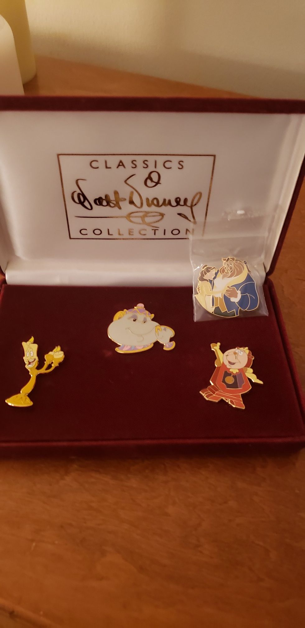 Wdcc Disney beauty and the beast pin set new