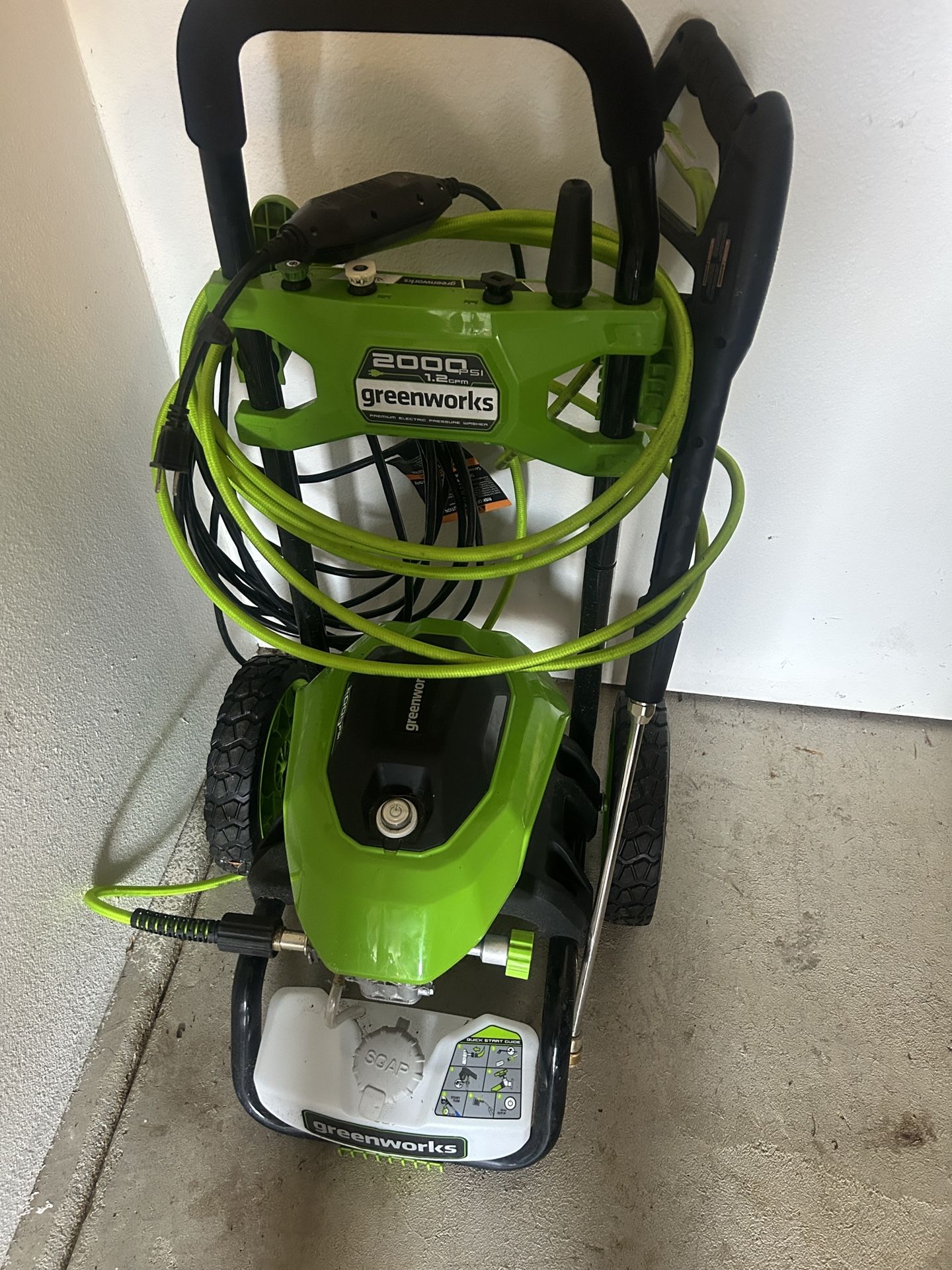 Pressure washer 
