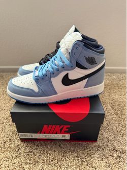 Jordan 1 University Blue (GS) Size 5.5y $90
