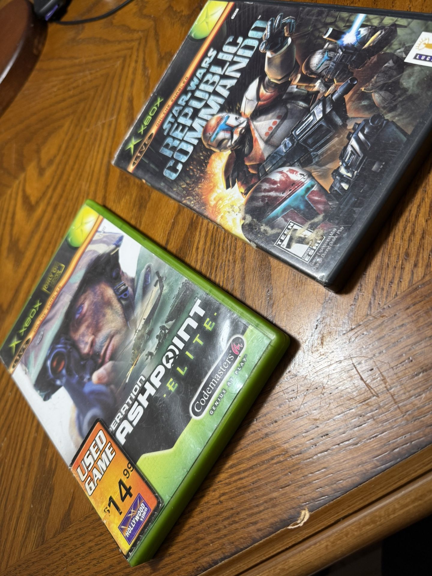Selling this xbox games  Star Wars Republic Commando and Operation Flashpoint Elite