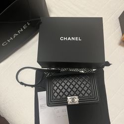Chanel Caviar Medium Boy