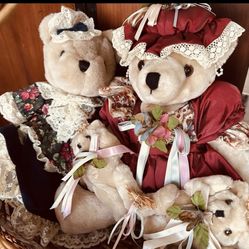 Vintage House of Lloyd Teddy Bears! 1980’s