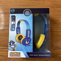 NWT Sonic the hedgehog kids safe headphones 
