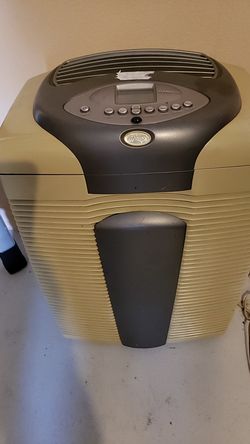 Air purifier comes with remote works good