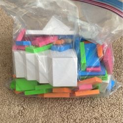 Dominoes Set