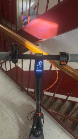 Electric scooter ninebot