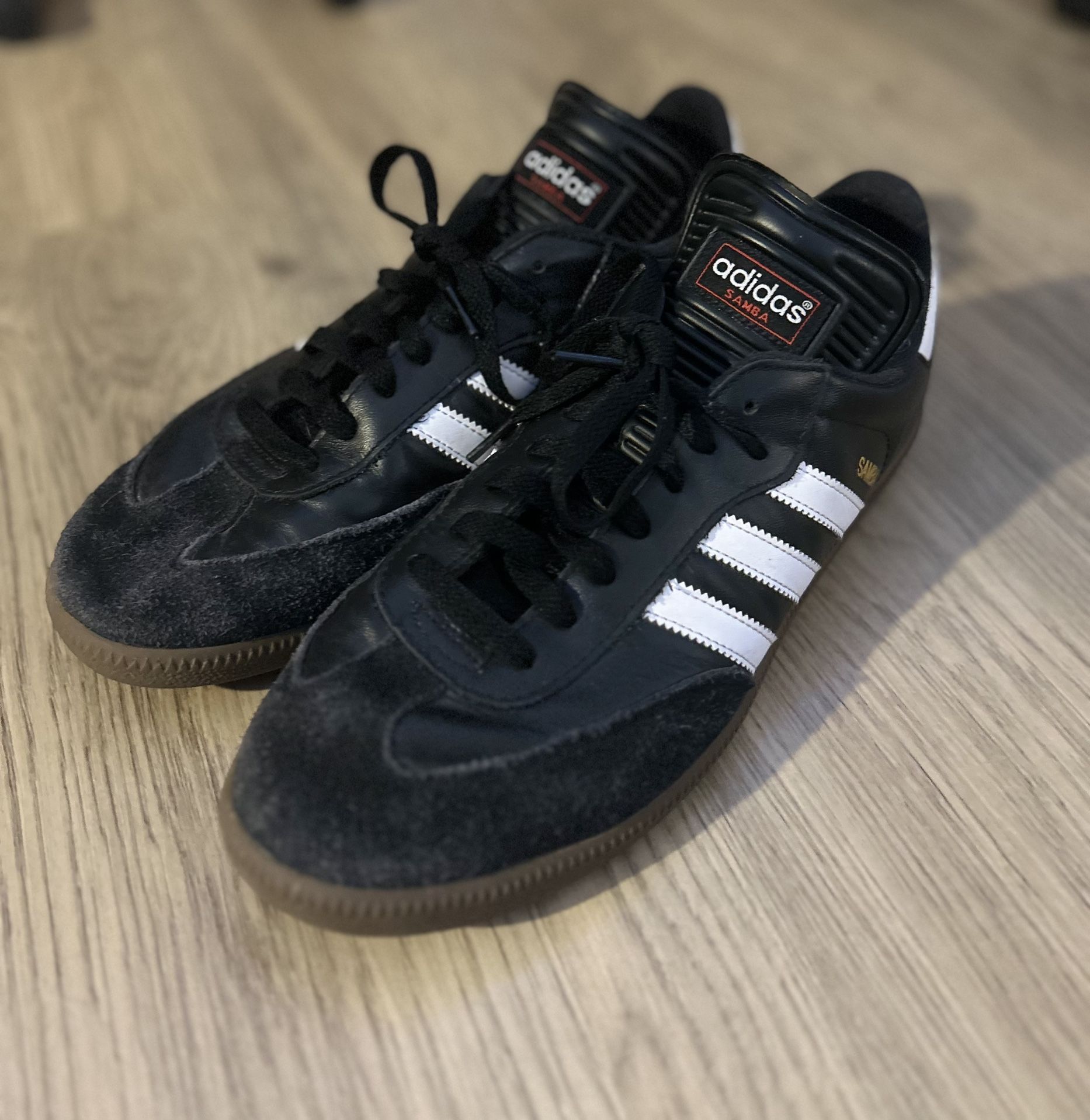 Adidas Samba Classic — Men’s Size 11 — Clean & Sharp