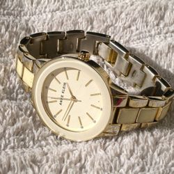 Anne Klein Women's 2 Tone GOLD Yellow Epoxy Crystal Stainless Steel Polished Bracelet Link Clasp Watch AK/2480 Y121E