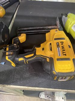 Dewalt Nailer
