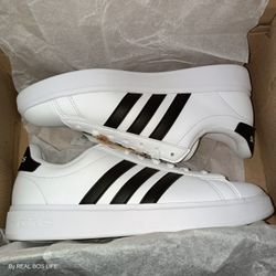 WOMEN'S ADIDAS GRAND COURT 2.0.. SIZES 7 THREW 9.5