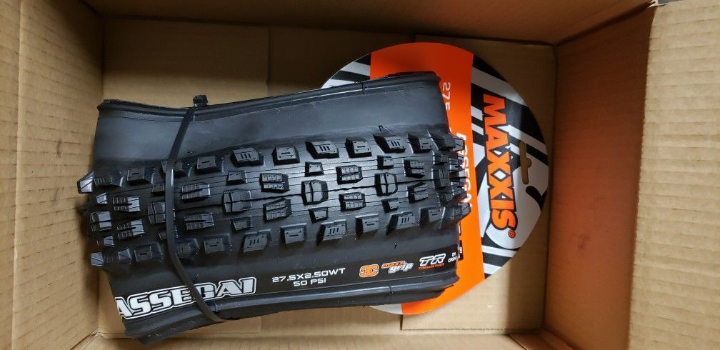 Brand New Maxxis Assegai 27.5x2.5