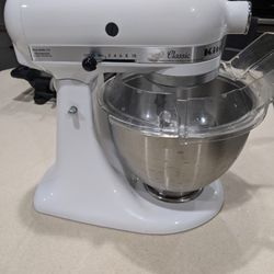 KitchenAid mixer Classic Model