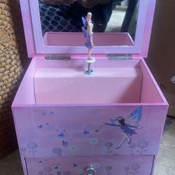 Jewelry/Music Box