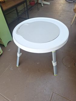 24x20 skip hop toddmers table
